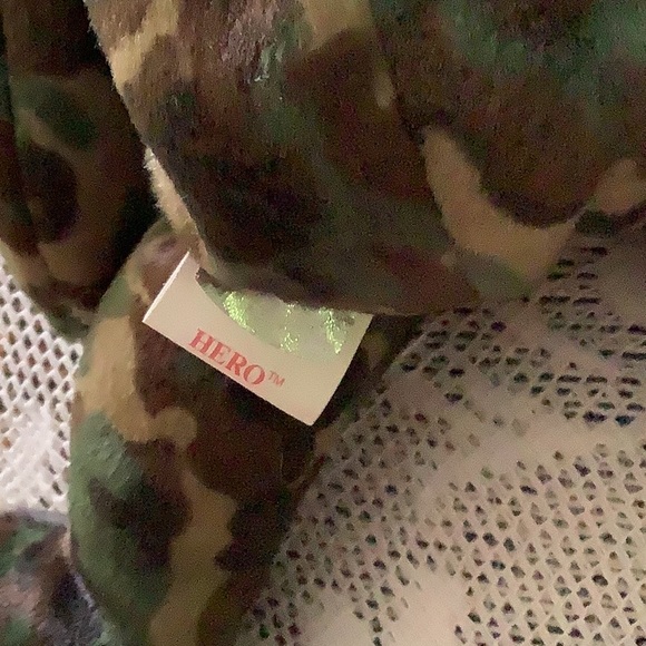 TY Beanie Hero bear camouflage w/ patch bd 3/12/2003 hang tag still on. - Picture 10 of 10